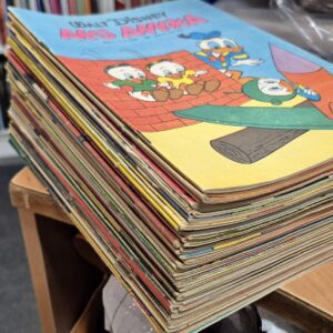 Aku Ankka vuosikerta 1970 : 1-52 hyvä (16 ja 6 huonot)