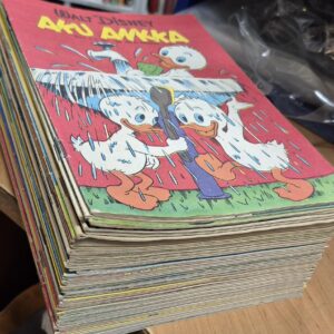 Aku Ankka vuosikerta 1971 : 1-52 (melkein priima)