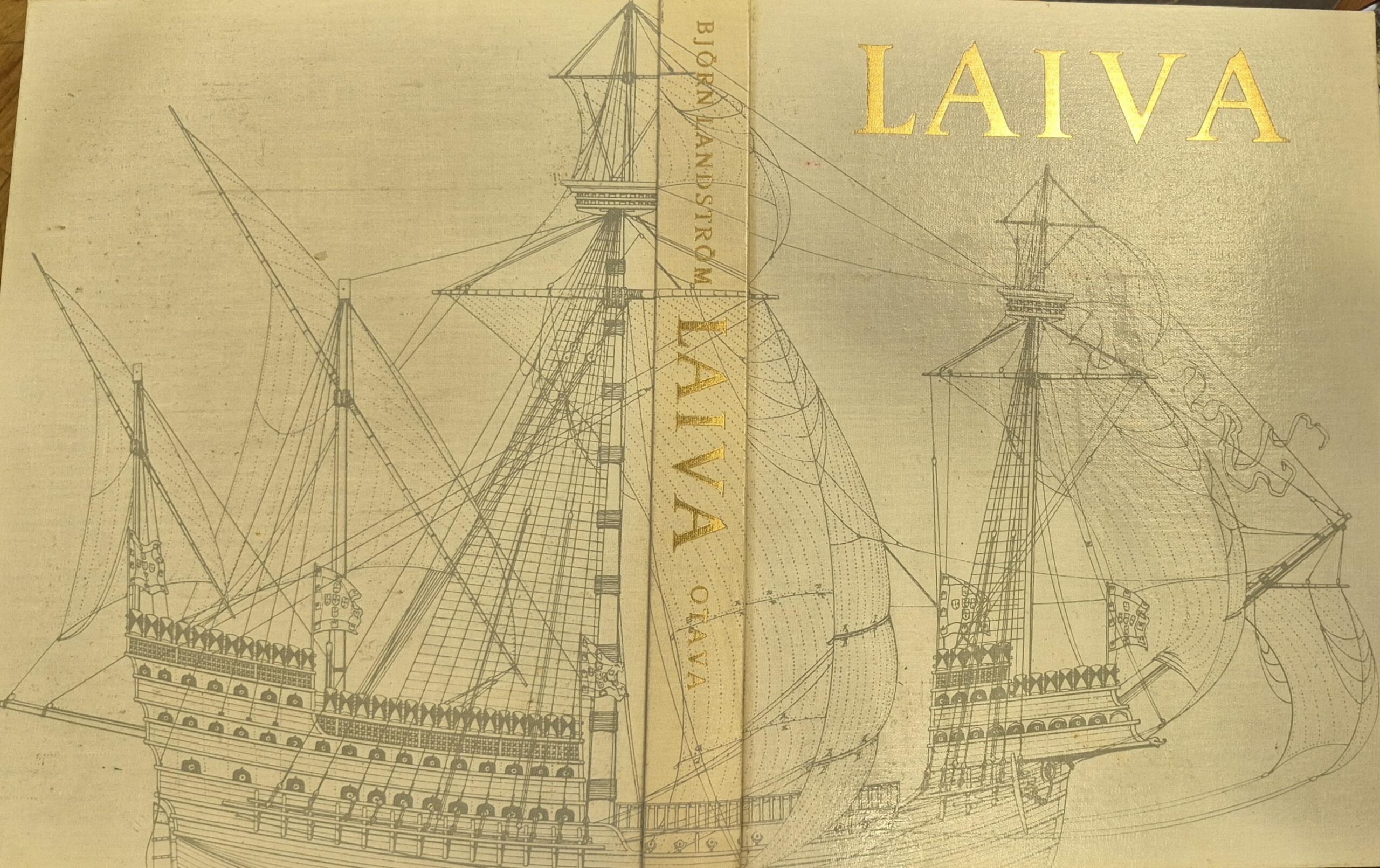Laiva : katsaus laivan historiaan alkukantaisesta lautasta atomikäyttöiseen sukellusveneeseen