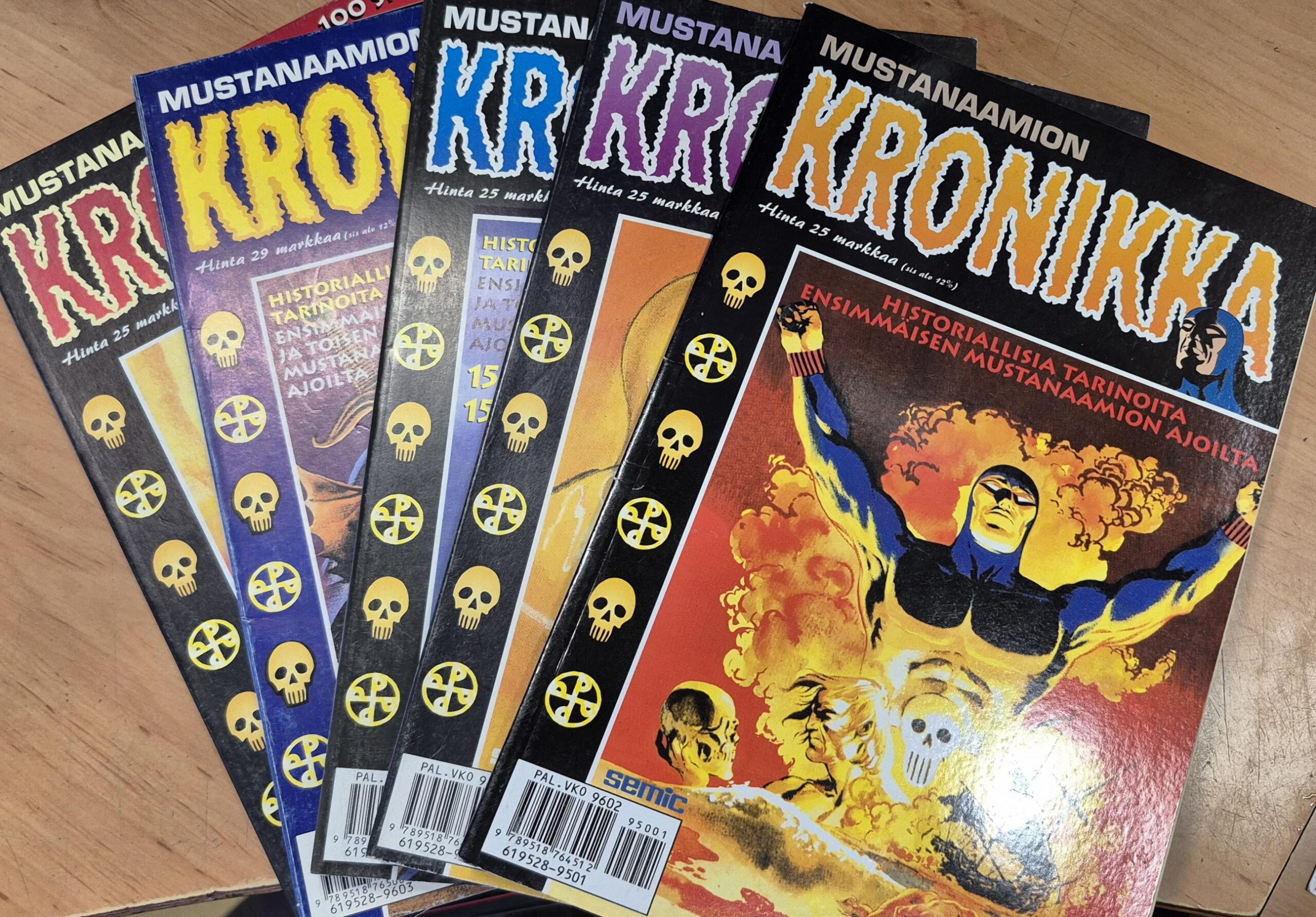 Mustanaamion Kronikka 1-5 (kaikki ilmestyneet)